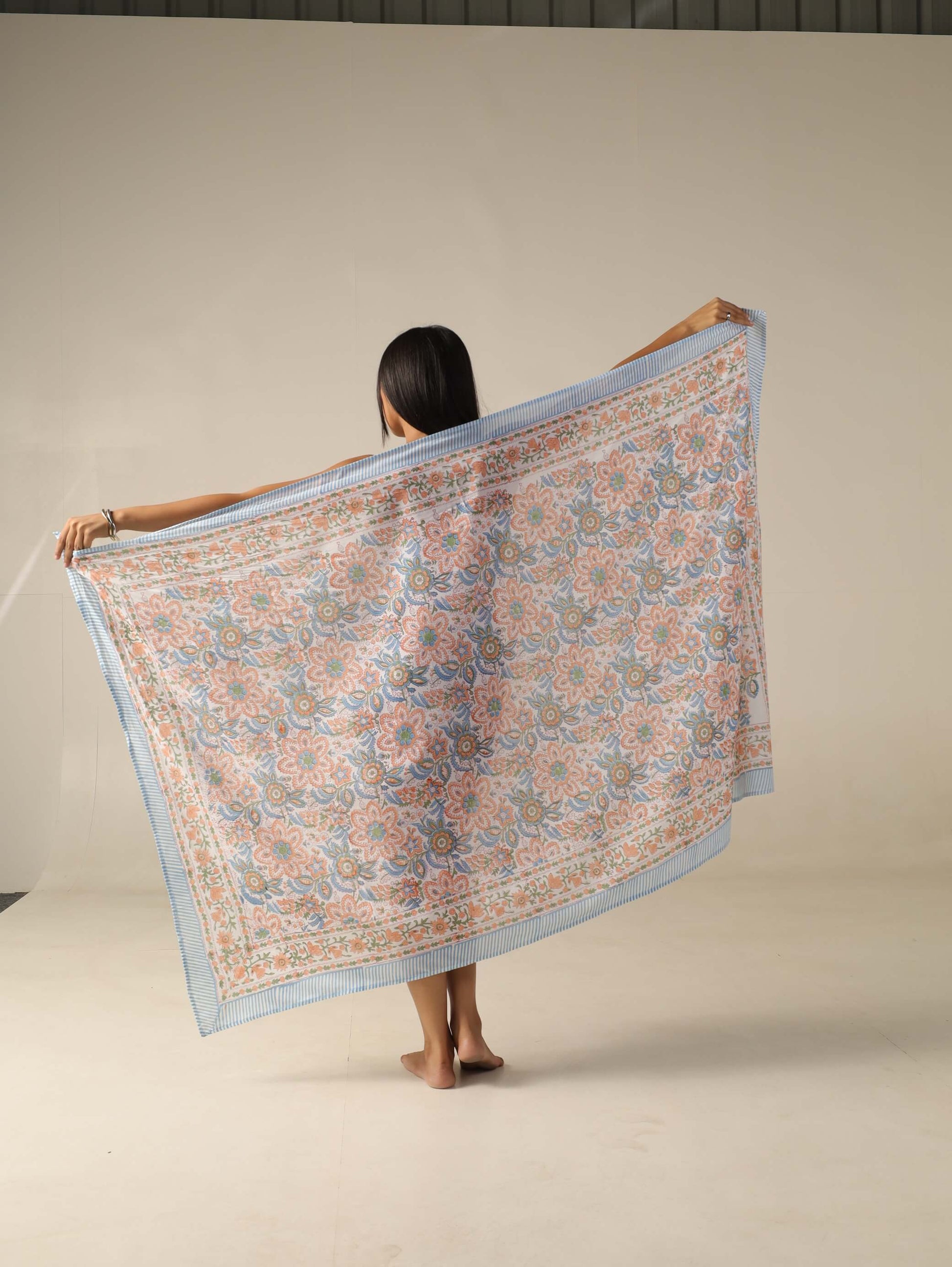 pareo bombay celeste y naranja artesanal de algodón 
