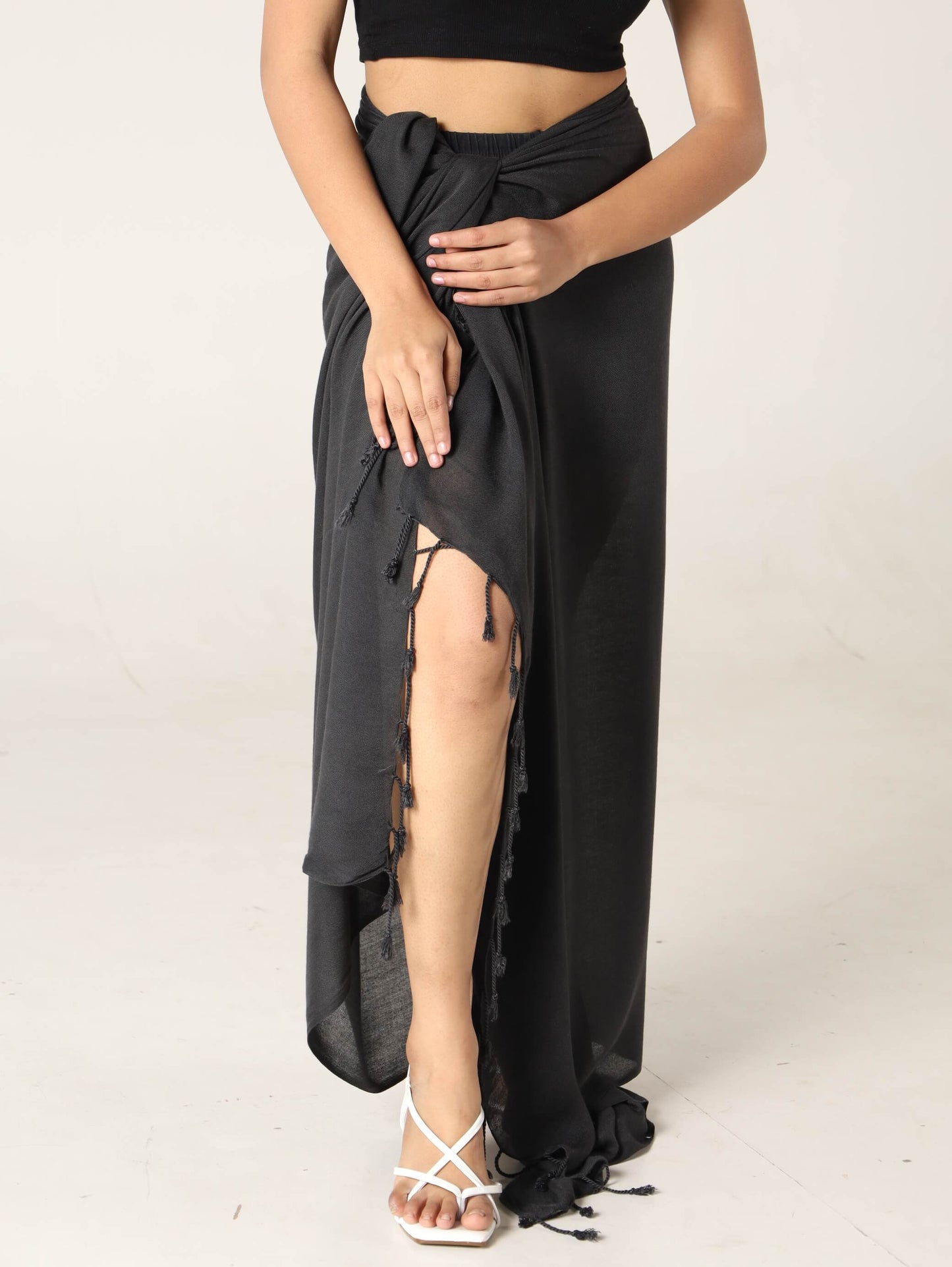 Clasicones pareo negro de algodón natural hecho en india estilo minimalista