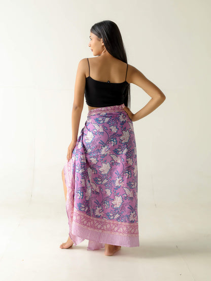 pareo lila artesanal con diseño boho en tonos lilas y rosados, 100% algodón, suave