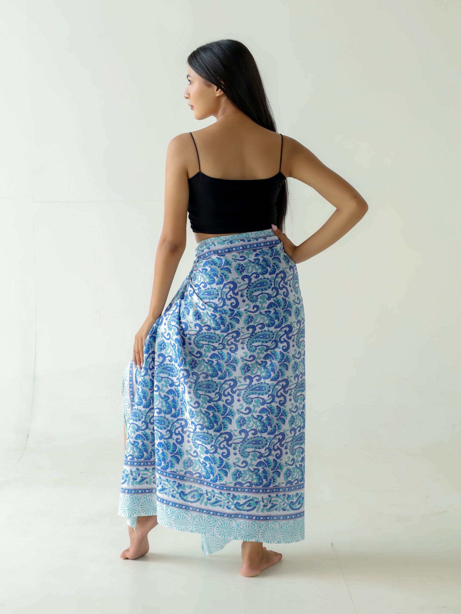 pareo rajasthan azul y blanco artesanal totalmente de algodón liviano de la india